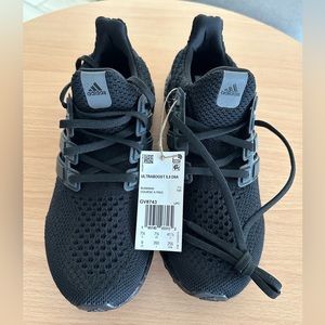 NWT Adidas Ultraboost DNA 5.0 running shoes
